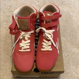 BRAND NEW IN BOX Reebok Classic Fashion Sneaker